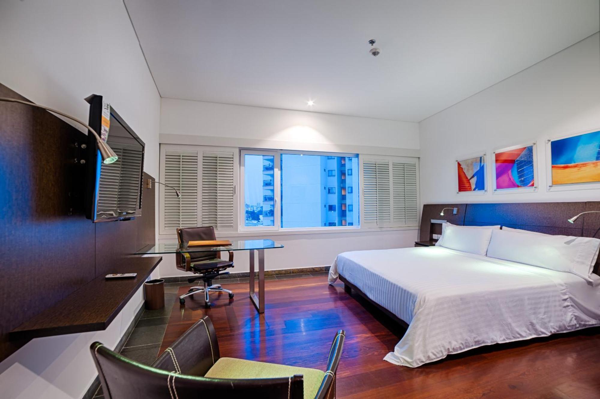 Luxury King Room