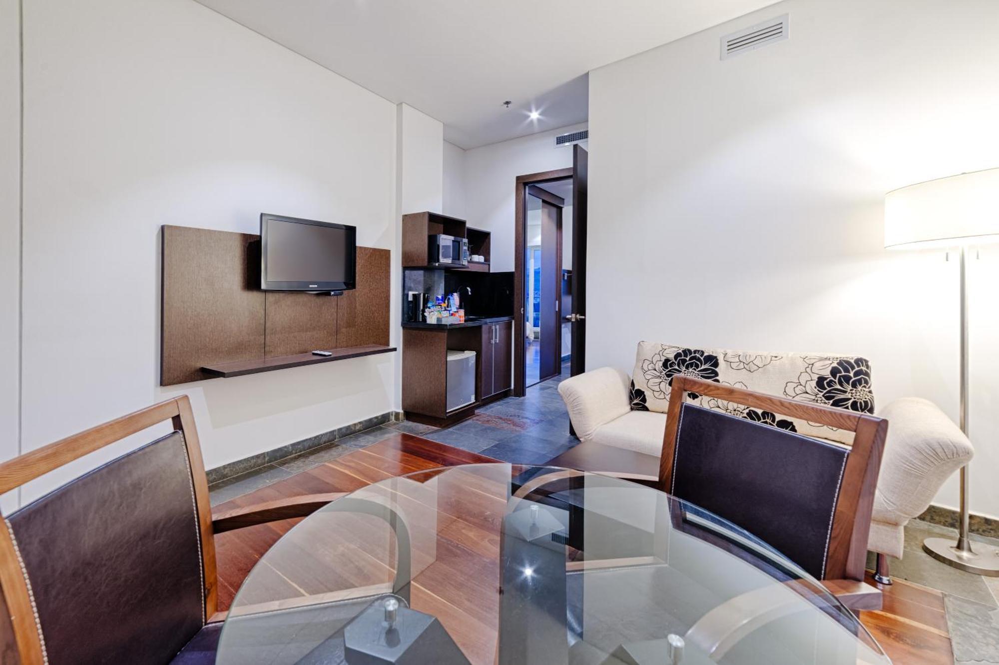 Luxury King Room